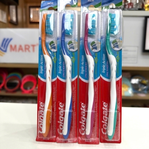 Bàn Chải Đánh Răng Colgate Triple Action Mềm Với Lông Tơ Mềm Mịn