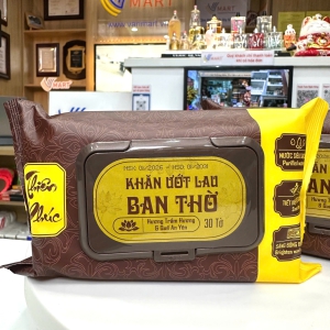 Khăn Ướt Lau Bàn Thờ Gia Nguyễn Gói 30 Tờ Loại Dày